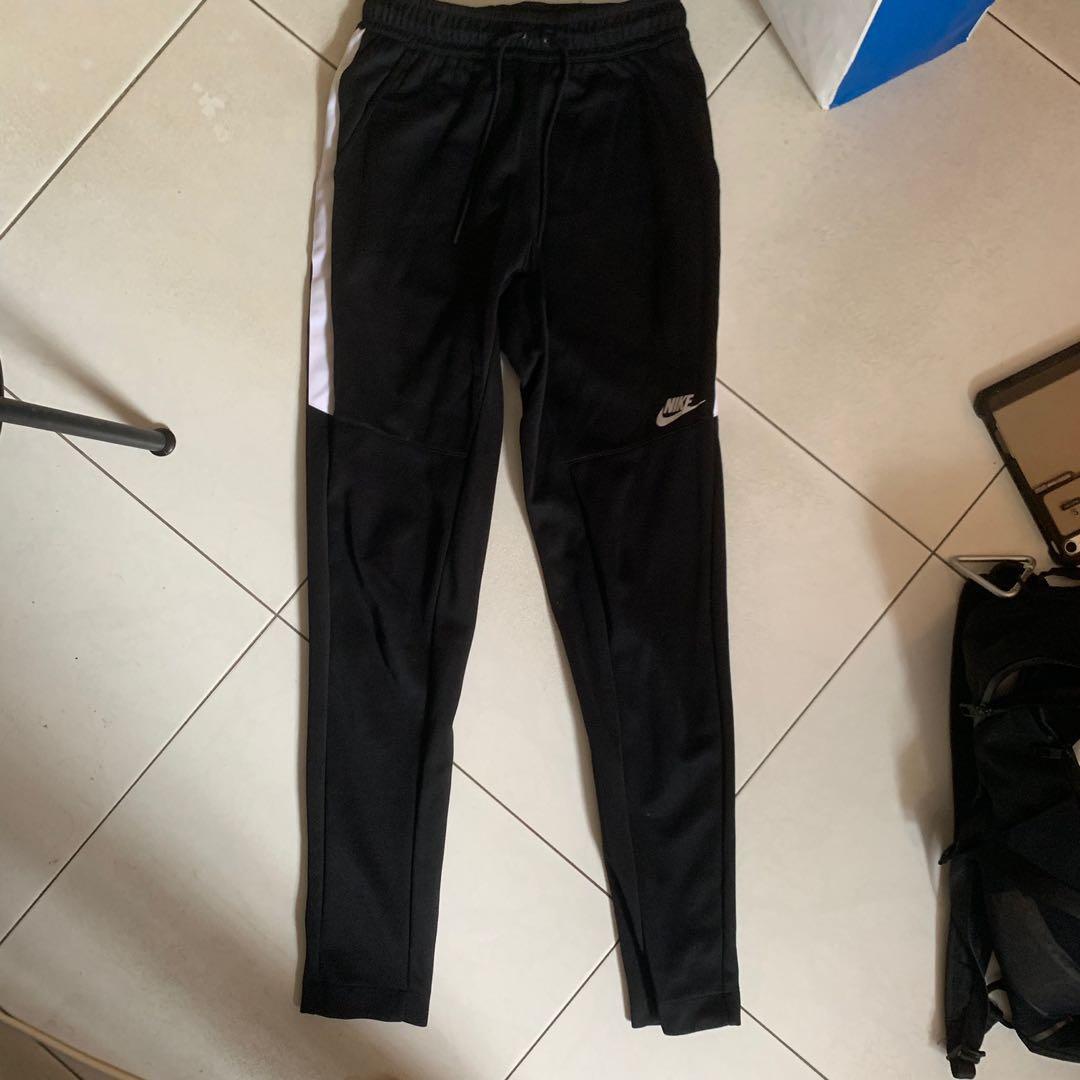 open hem jogging bottoms