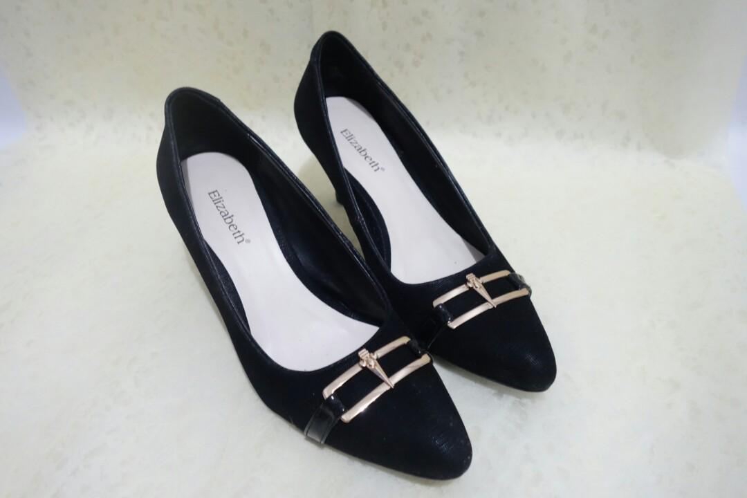 Reprice Sepatu Elizabeth Ori Counter Size 39 Fesyen Wanita Sepatu Di Carousell