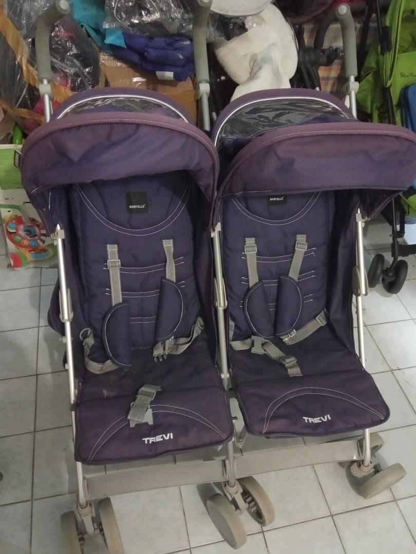 stroller kembar