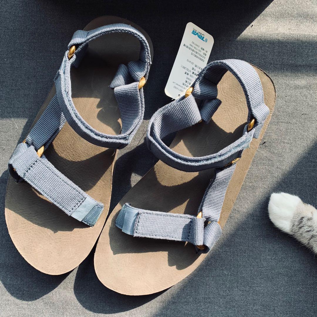 Teva original hotsell universal lux