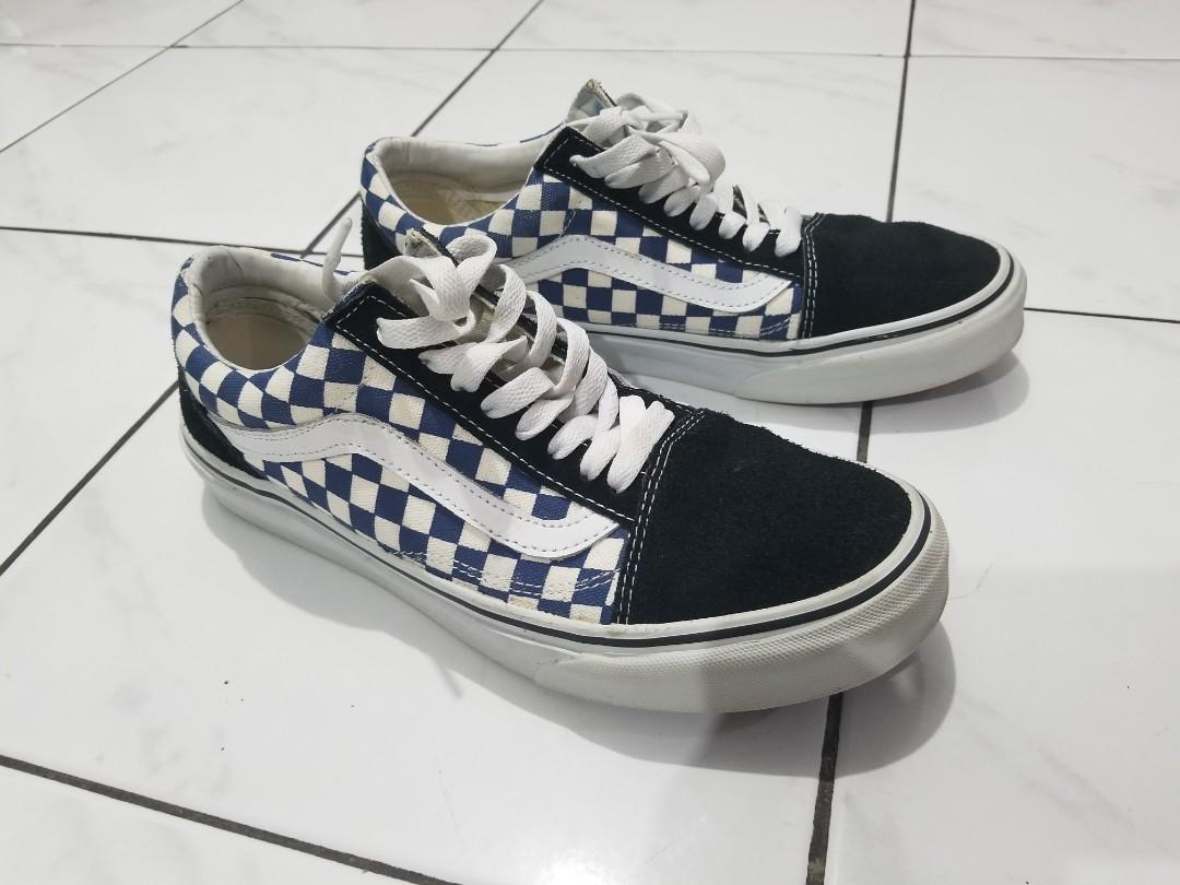 harga vans old skool checkerboard