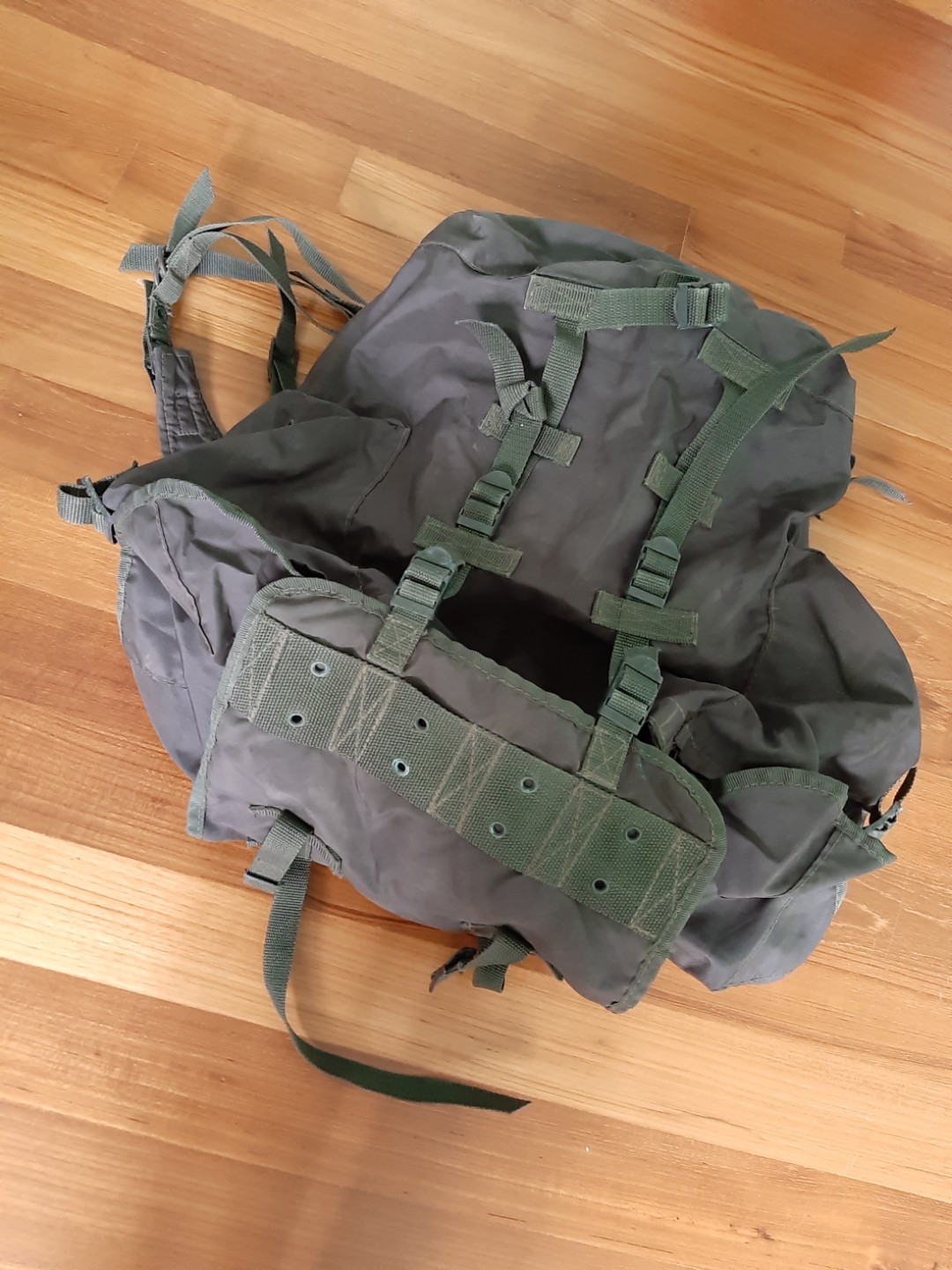 Vintage sales military backpack