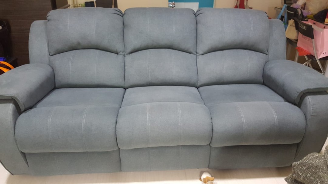 3seater sofa with inclined leg rest, Furniture & Home Living