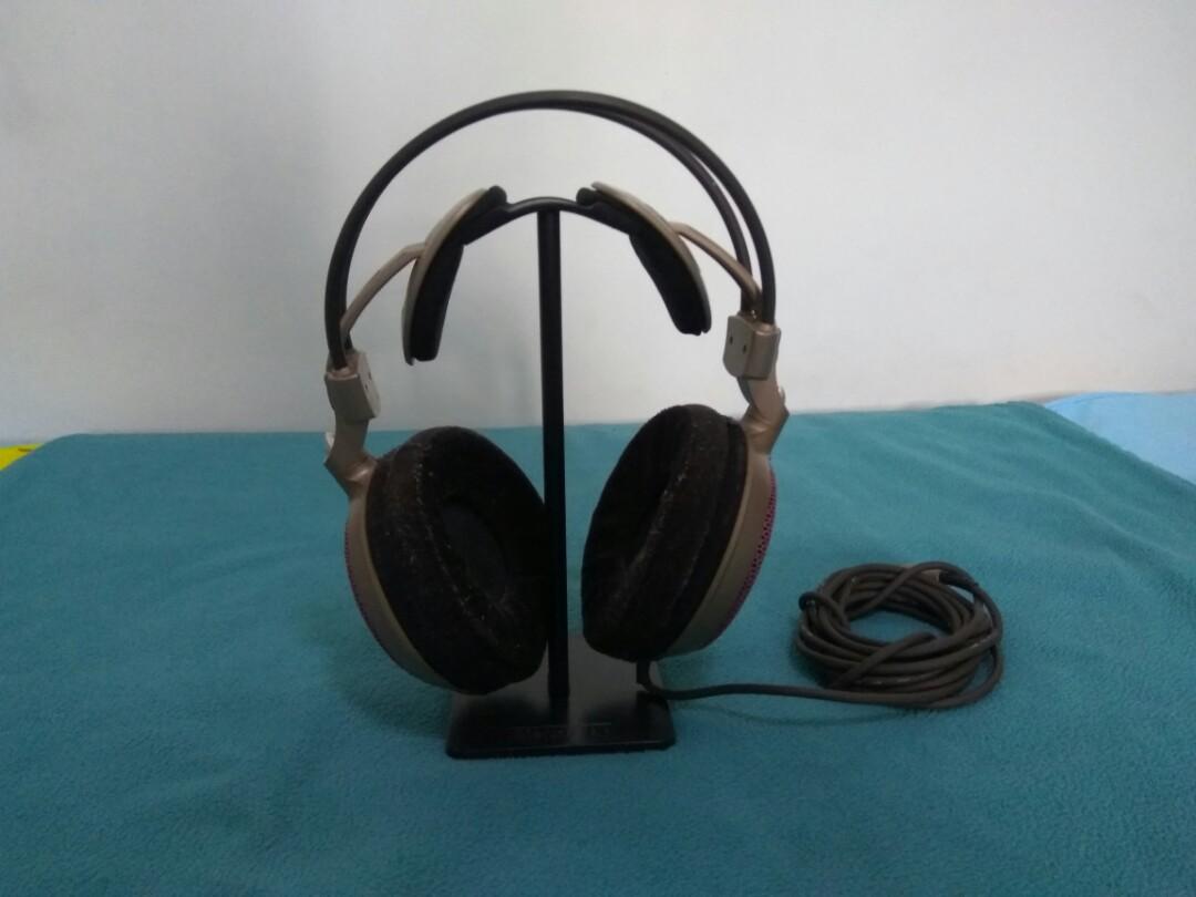 ad 700 headphones