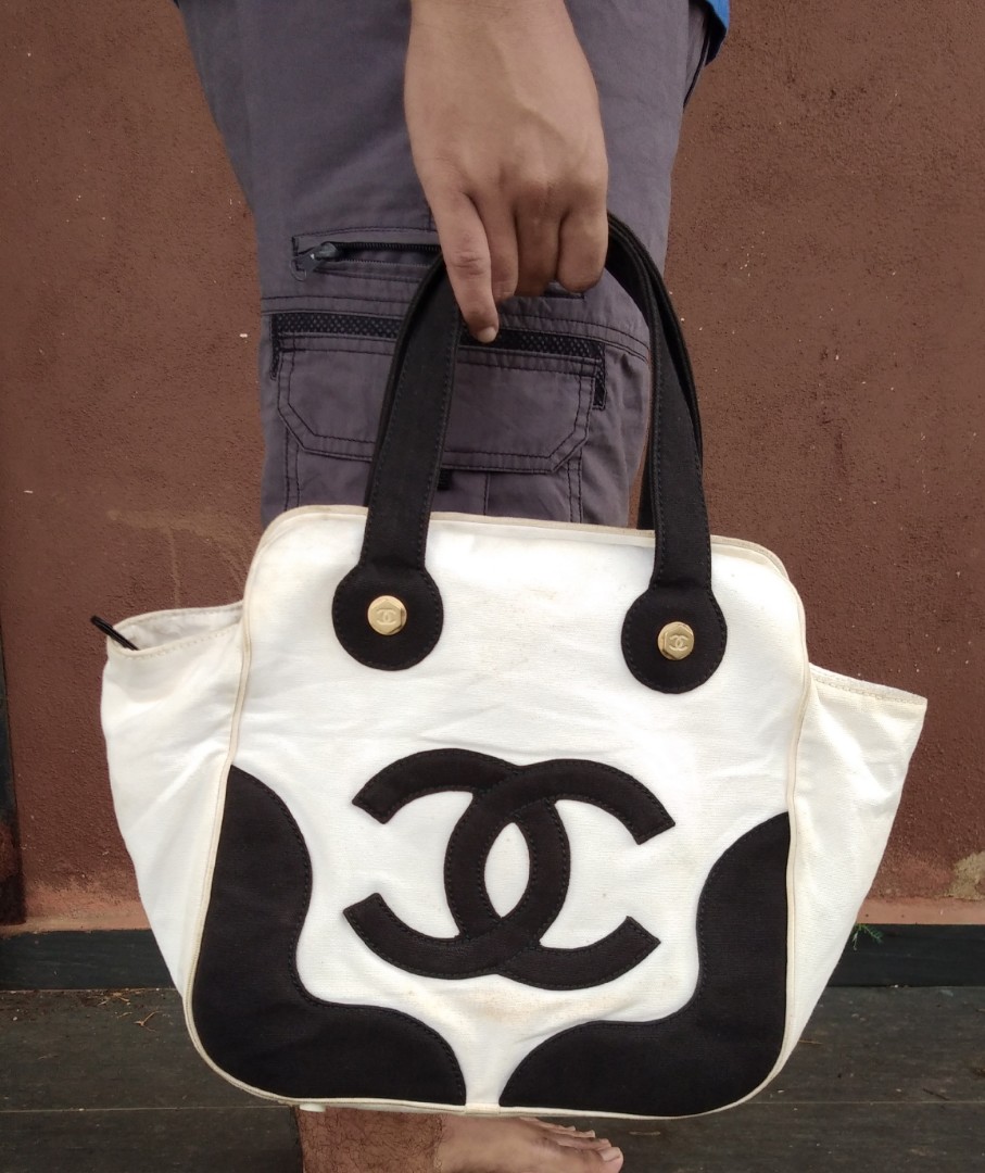 Authentic Chanel CC Marshmallow Handbag purse Bag Mini Tote White Pink