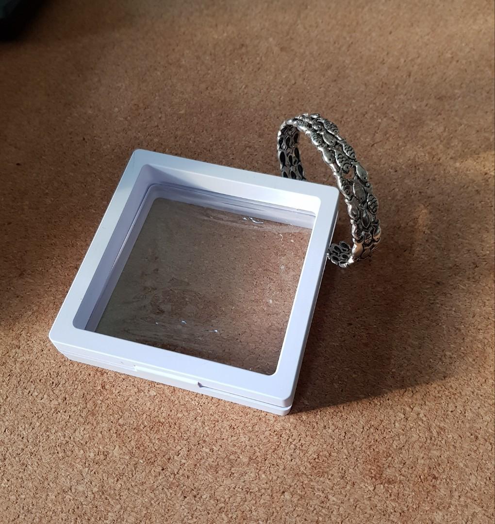 Bangle/ braclet (Category: Bracelets) located in Singapore. Submitted by ousamuel (Listing ID 228737171, Image 2). Description: A gift of Shalom. Bangle/ braclet. Adjustable - length 16.5cm n width 1.1cm. Give away foc a Slim Personal Alarm (battery operated) - pic 4.