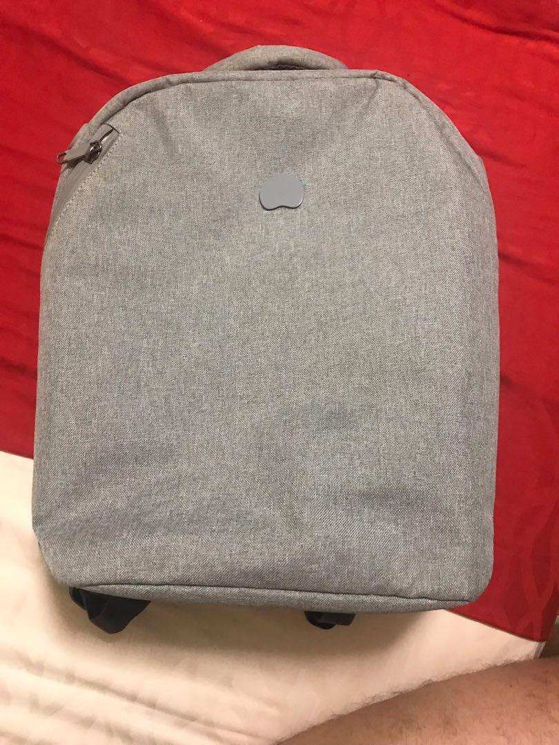 delsey espace backpack
