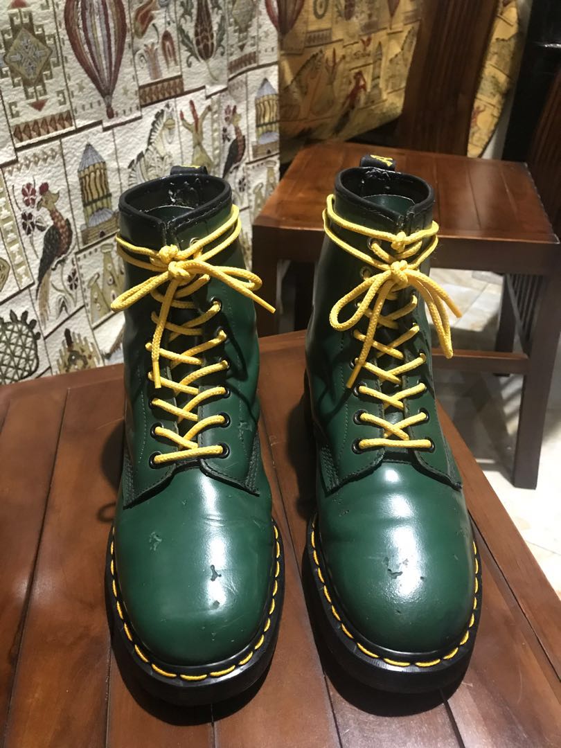 dr martens 1460 green smooth