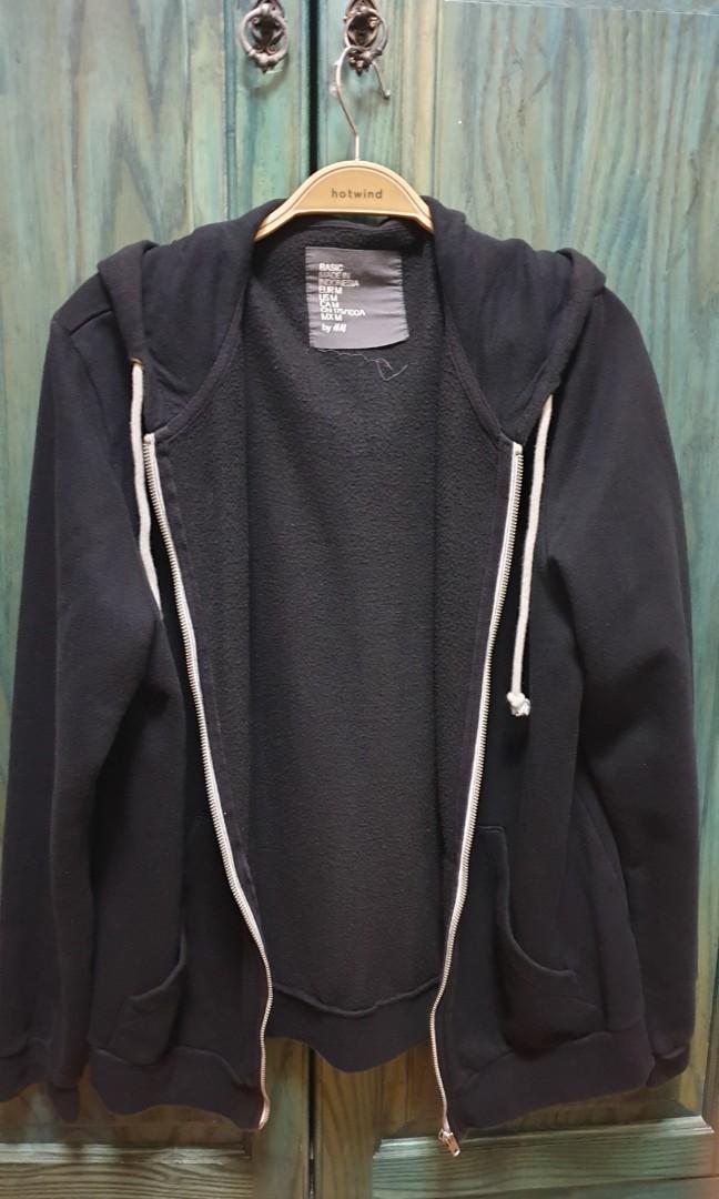 H&m black hoodie zip up