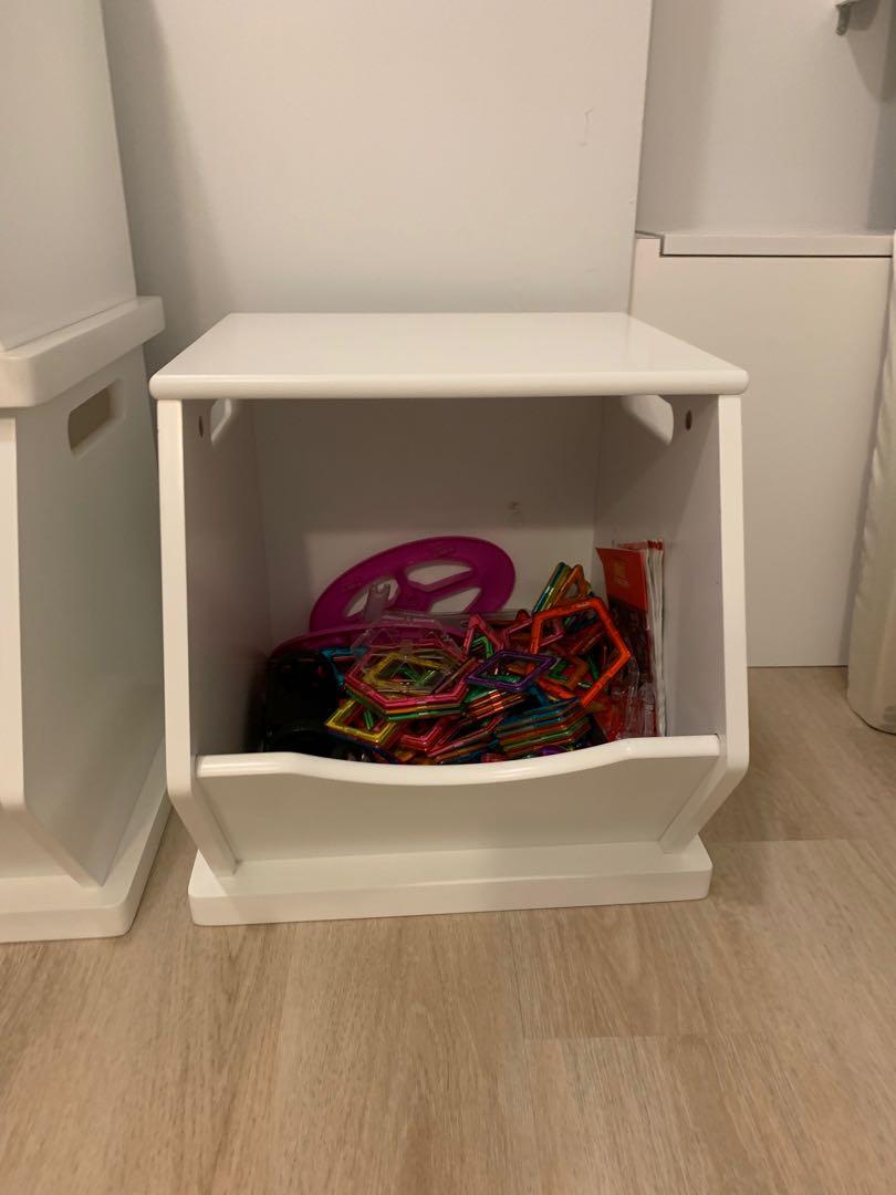 Piccolo Rack Storage Storage Trunk (Piccolo House), Furniture & Home Living, Home ...