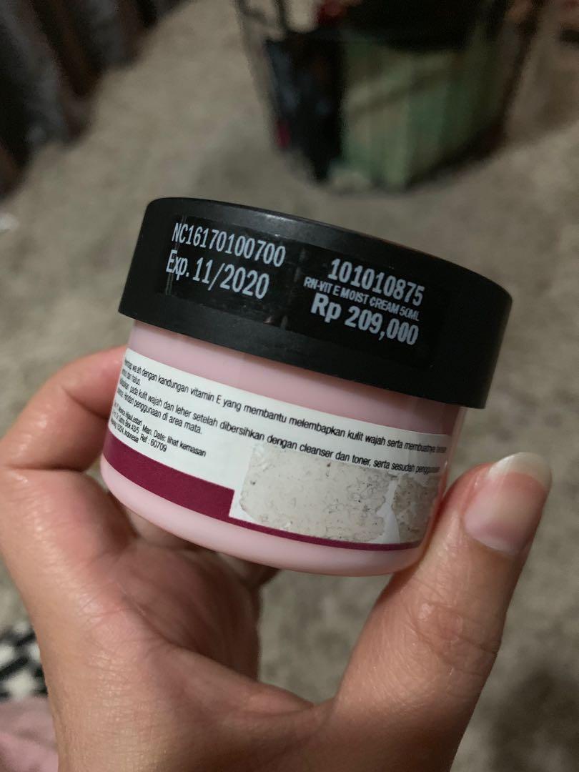 The Body Shop Vitamin E Moisture Cream Health Beauty