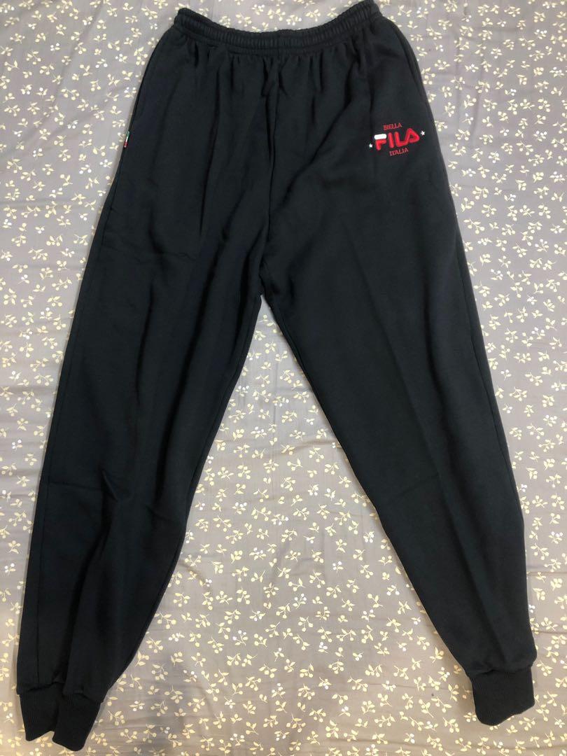 fila sweatshirt and sweatpants
