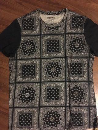 Patterned T-shirt