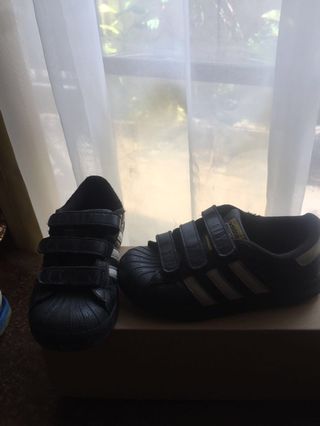 Details zu U.K. Size 2k Adidas Originals Jeremy Scott Infant Crib Shoes.trainers Details zu U.K. Size 2k Adidas Originals Jeremy Scott Infant Crib Shoes.trainers