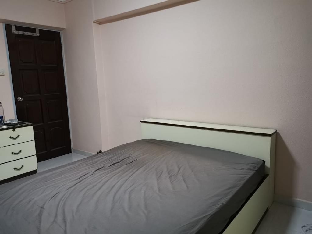 (Category: ) located in . Submitted by loosin (Listing ID 228876650, Image 1). Description: .