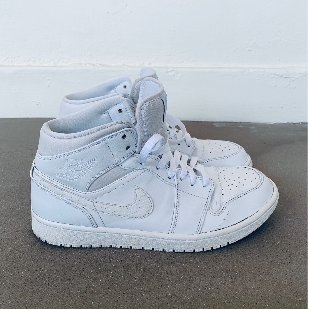 all white aj 1 mid