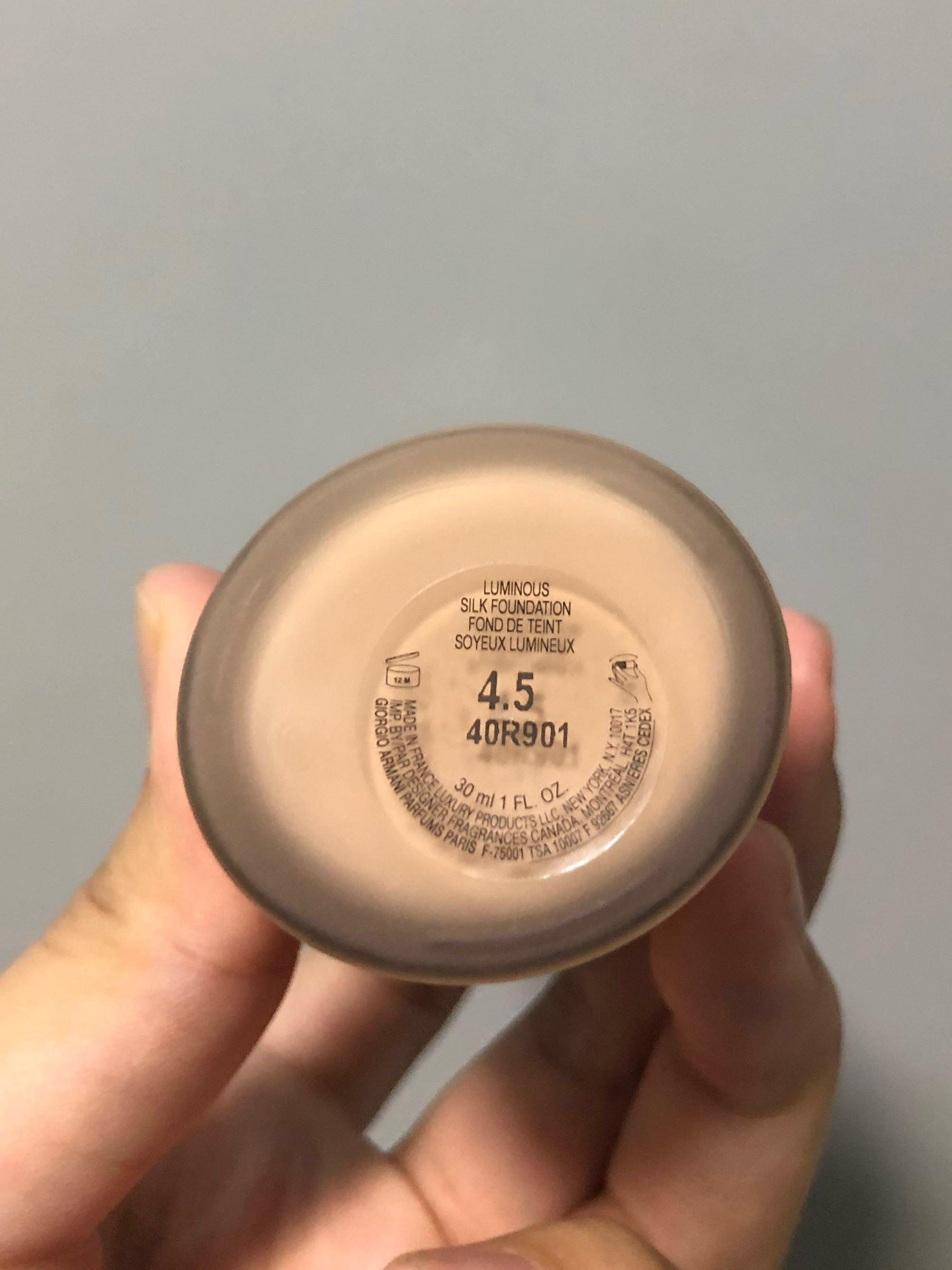 Authentic Giorgio Armani Luminous Silk Foundation in shade 4.5