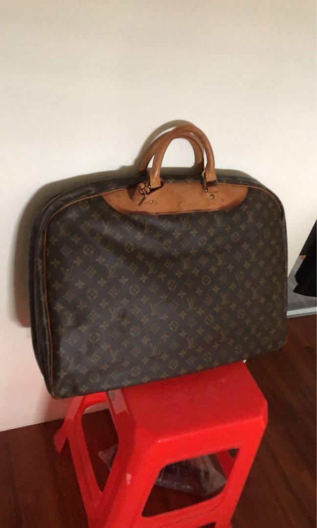 lv hand carry luggage Cinosural International School