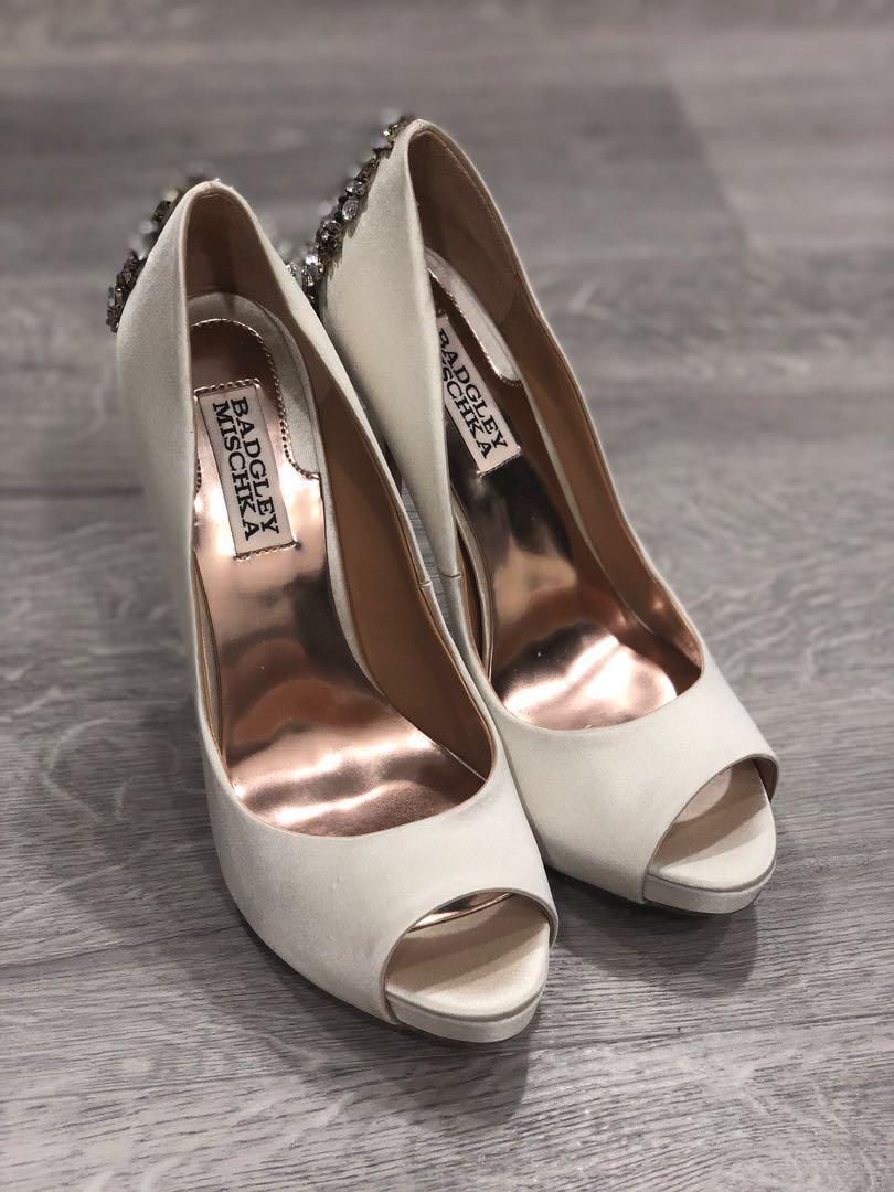 Badgley mischka kiara discount ivory