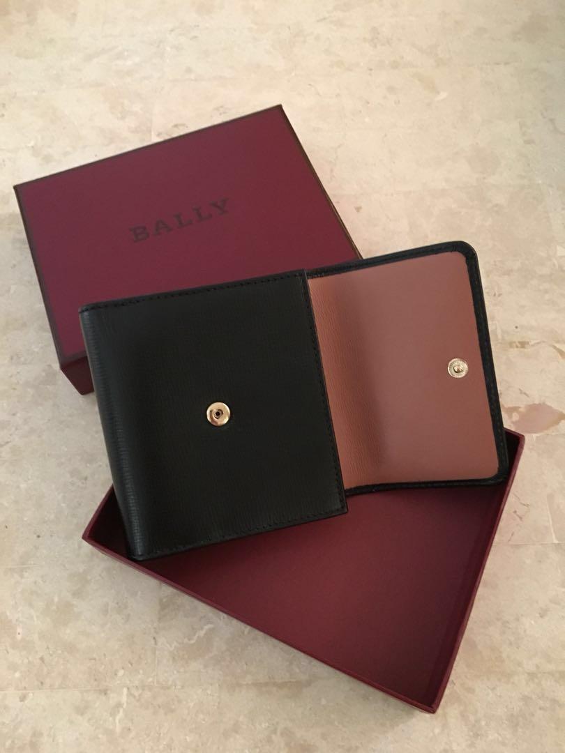 bally ladies wallet