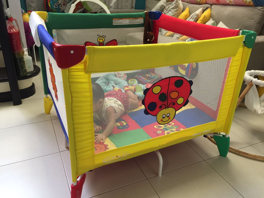 Graco Portable Playpen, Babies & Kids, Baby Nursery & Kids Furniture