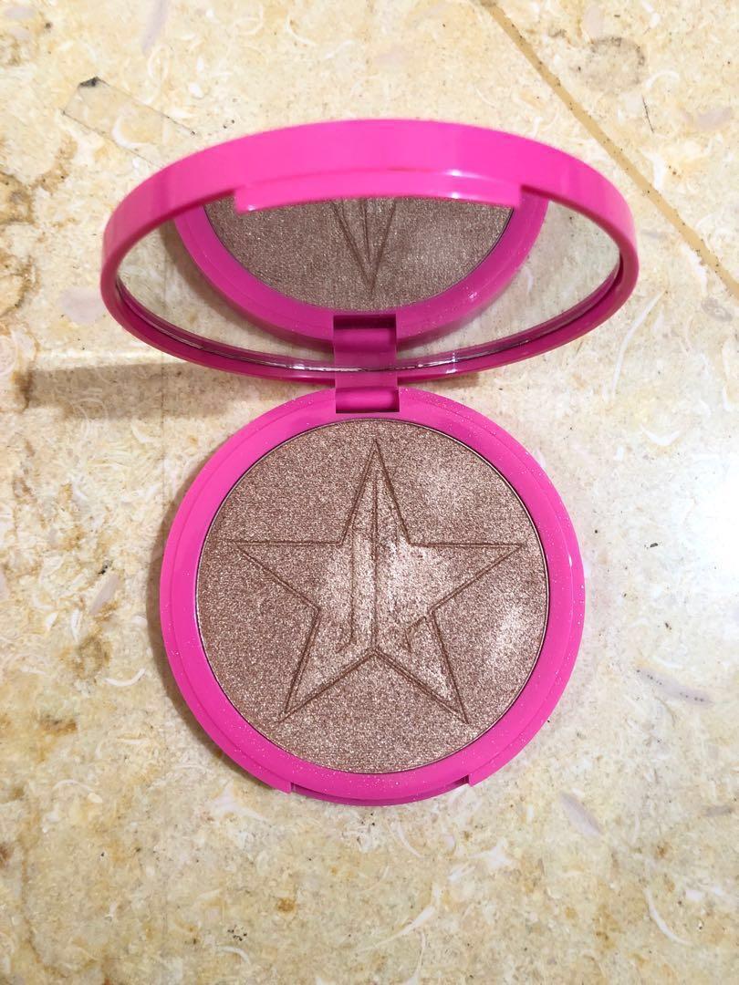 Jeffree Star Skin Frost Siberian Gold Kesehatan Kecantikan Rias Wajah Di Carousell