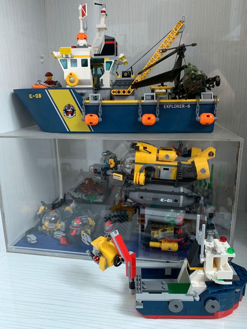 submarine lego