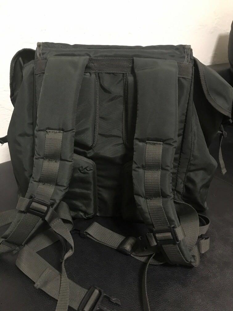 Old school Army Backpack, Men's Fashion, Bags, Backpacks on Carousell