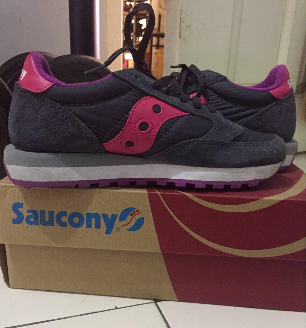 saucony shoes pink
