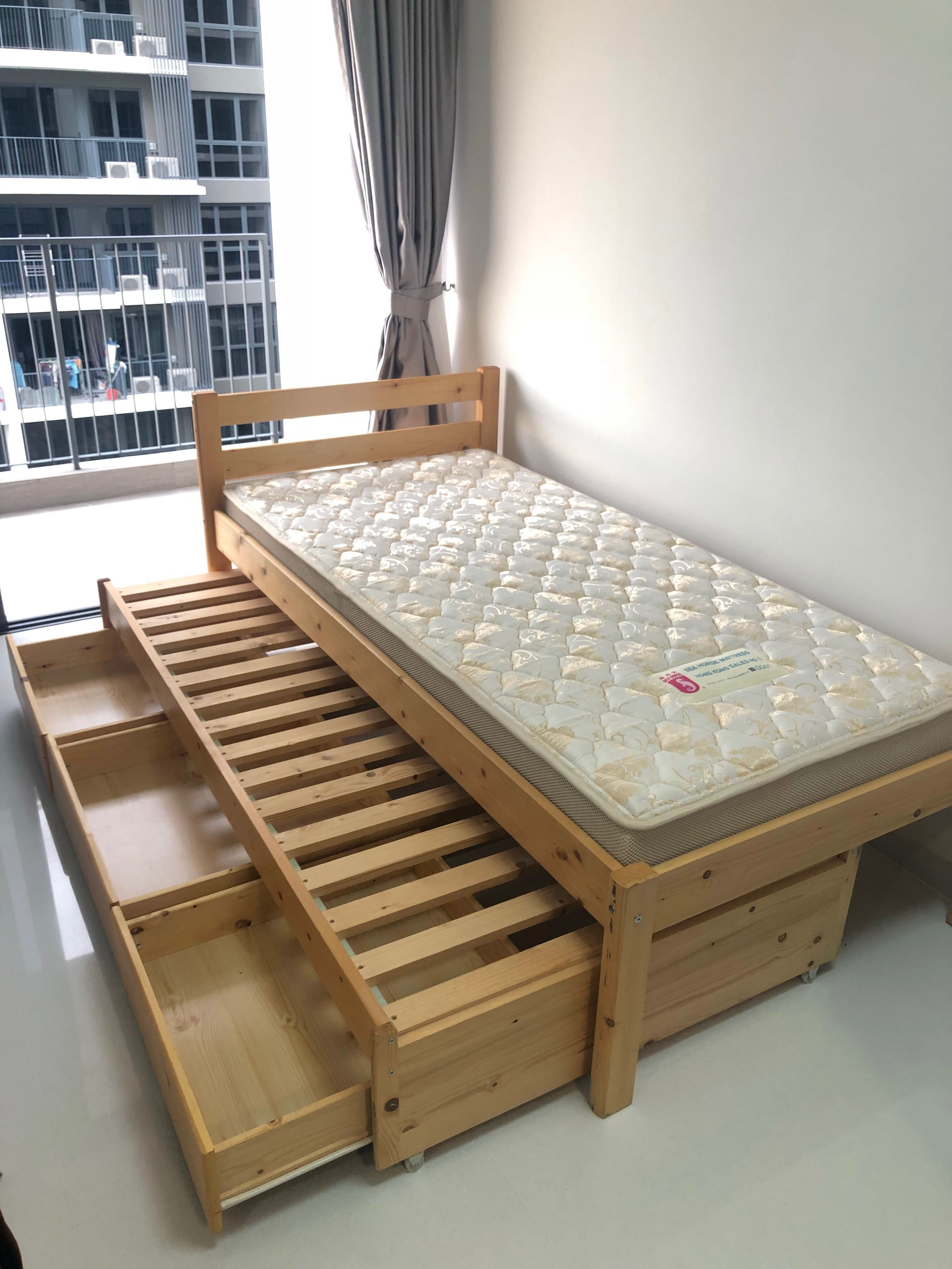 Seahorse pull out on sale bed