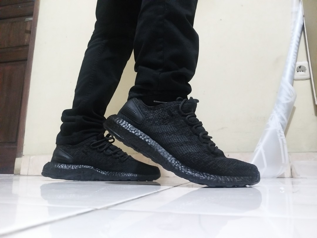Sepatu adidas ultra clearance boost triple black