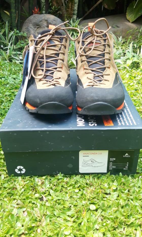Sepatu Eiger Olah Raga Perlengkapan Olahraga Lainnya Di Carousell