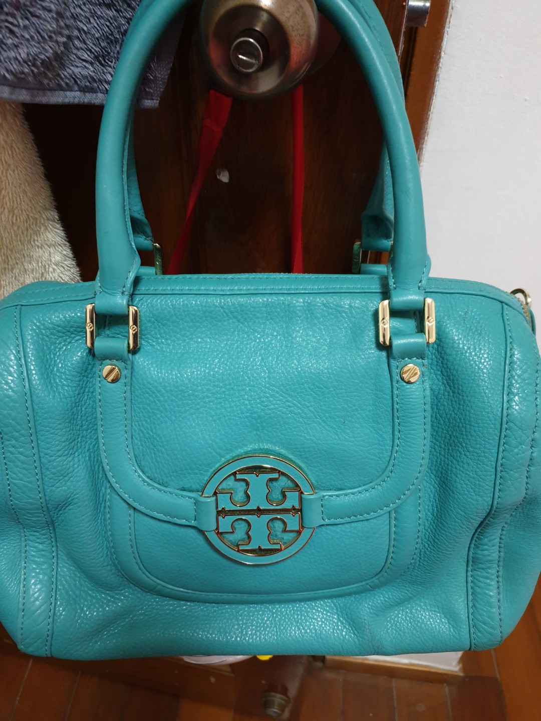 Tory Burch Bag, Luxury, Bags & Wallets on Carousell