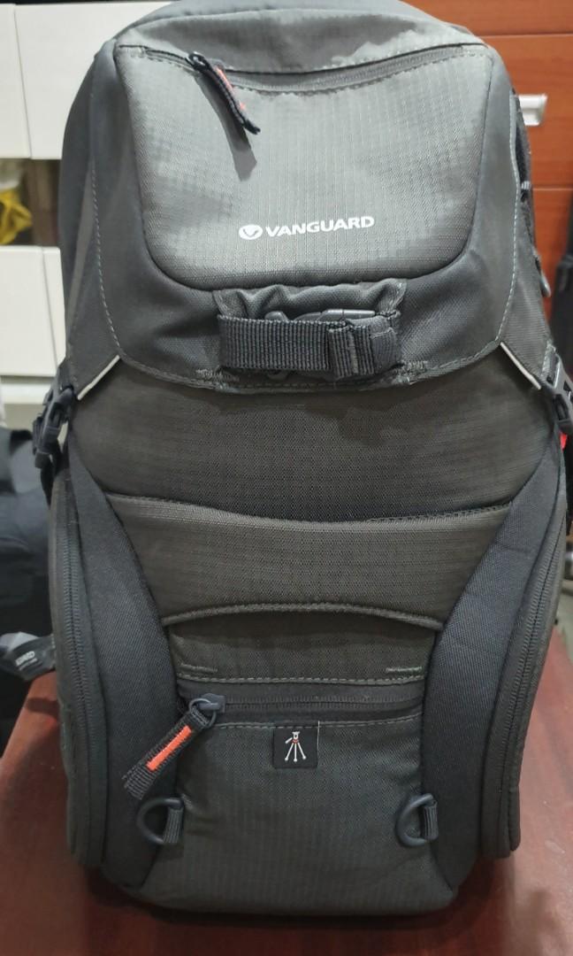 vanguard adaptor 46 camera backpack