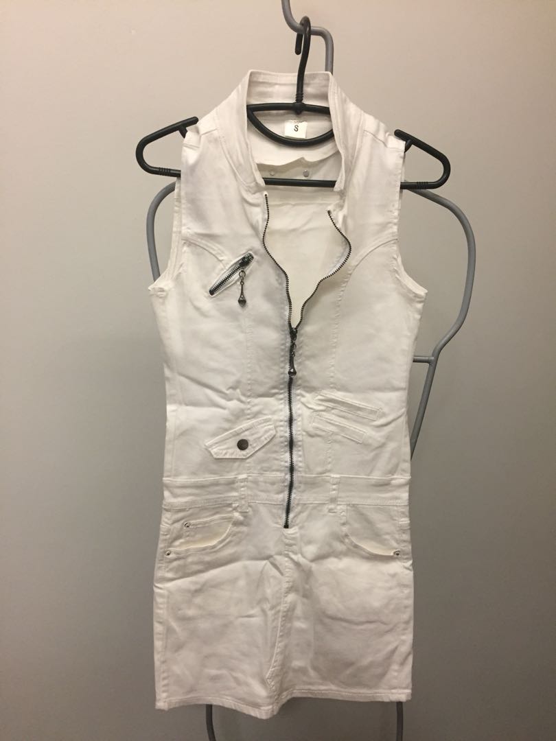 white denim bodycon dress