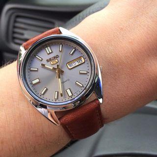 [BNIB] LAST PIECE Seiko 5 Automatic " Rolex Datejust Alternative " SNXS75 SNXS75K1 SNXS75K Mens/ Women Watch