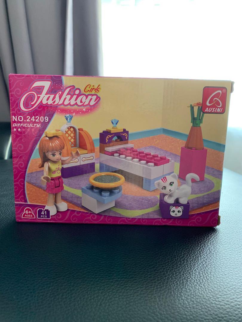 Girls fashion online lego