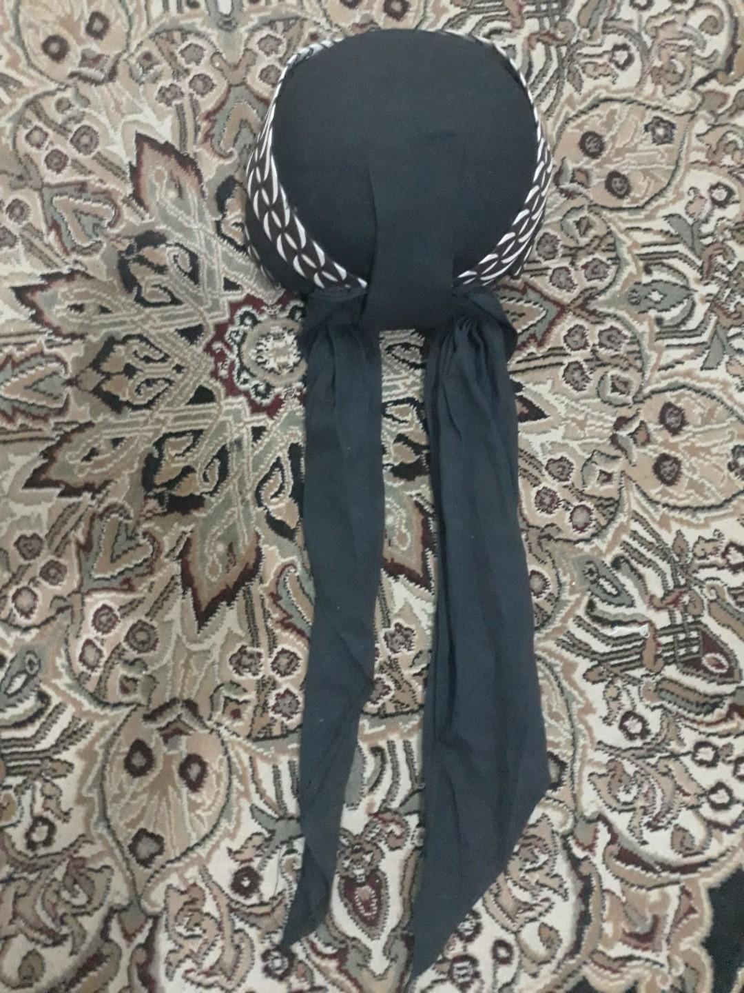 Blangkon iket yogya dewasa, Fesyen Pria, Aksesoris, Topi di Carousell