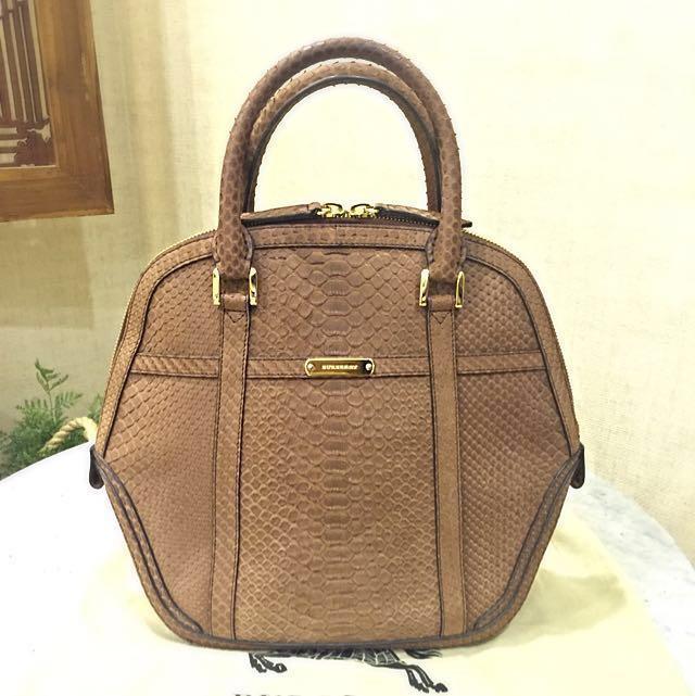 Burberry Python Orchard Bag, Women's Fashion, Bags & Wallets, Tote Bags on  Carousell