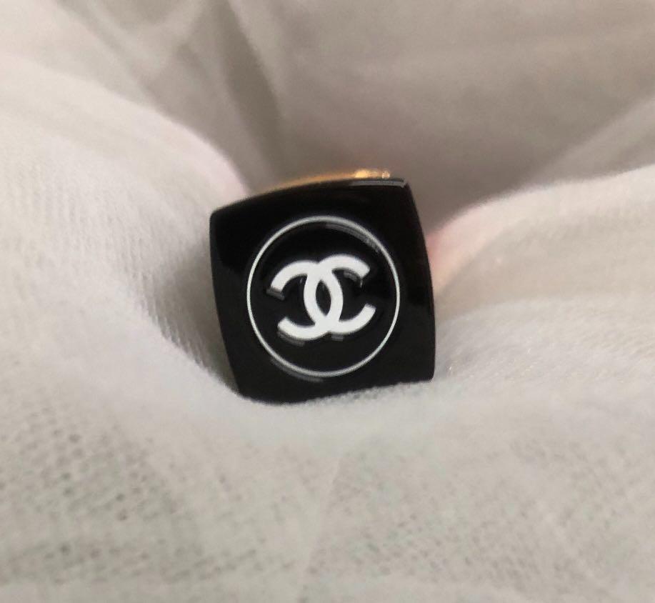 Chanel Rouge Coco Gloss - 724 Burnt Sugar , chanel lipstick, chanel  lipgloss, Beauty & Personal Care, Face, Makeup on Carousell