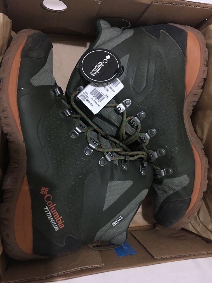 columbia peakfreak titanium