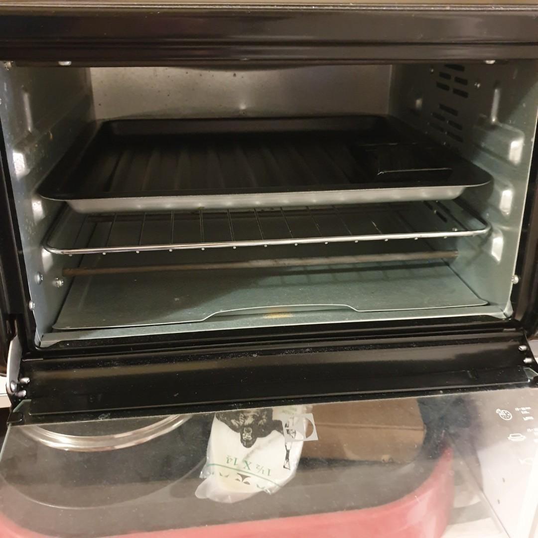 Electrolux 21L Oven Toaster EOT4550, TV & Home Appliances, Kitchen