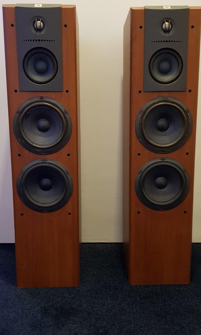 JBL LX2004 Speakers, Soundbars, & Amplifiers on Carousell