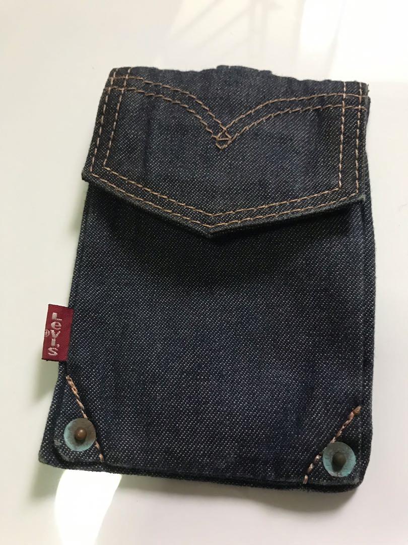 purse levis