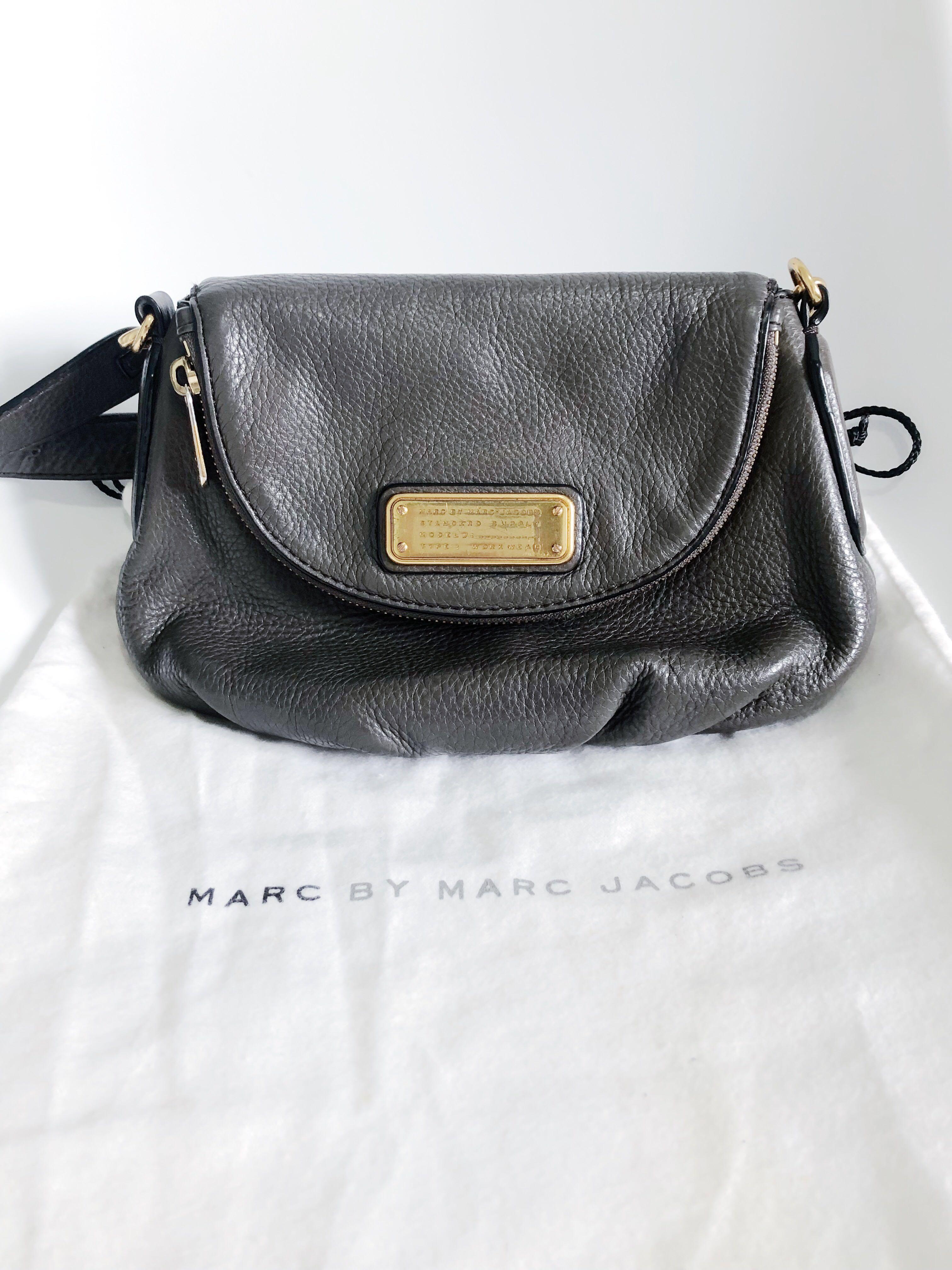 marc by marc jacobs black crossbody bag