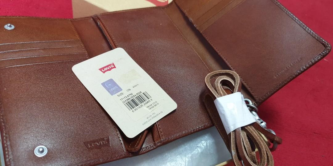 levi's leather wallet price