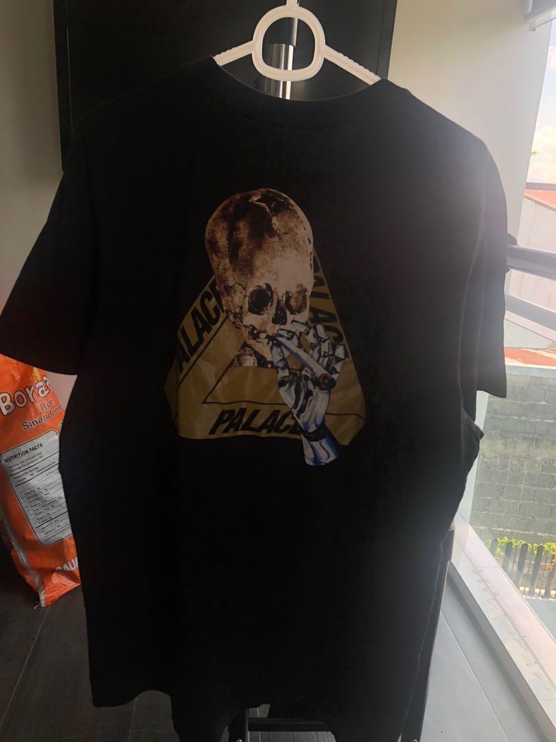 Palace Skull Tee (Category: Tshirts & Polo Shirts ) located in Marikina City. Submitted by thriift (Listing ID 229003708, Image 2). Description: 9/10 Condition Slightly Used Thrifted RFS: Need Funds PM for more details!.