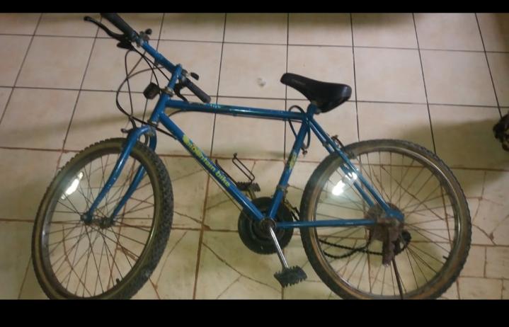 Sepeda Gunung Keluaran Lama Preloved Besi Tebal Olah Raga