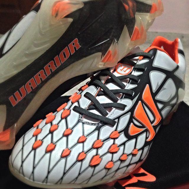 Warrior skreamer hotsell football boots
