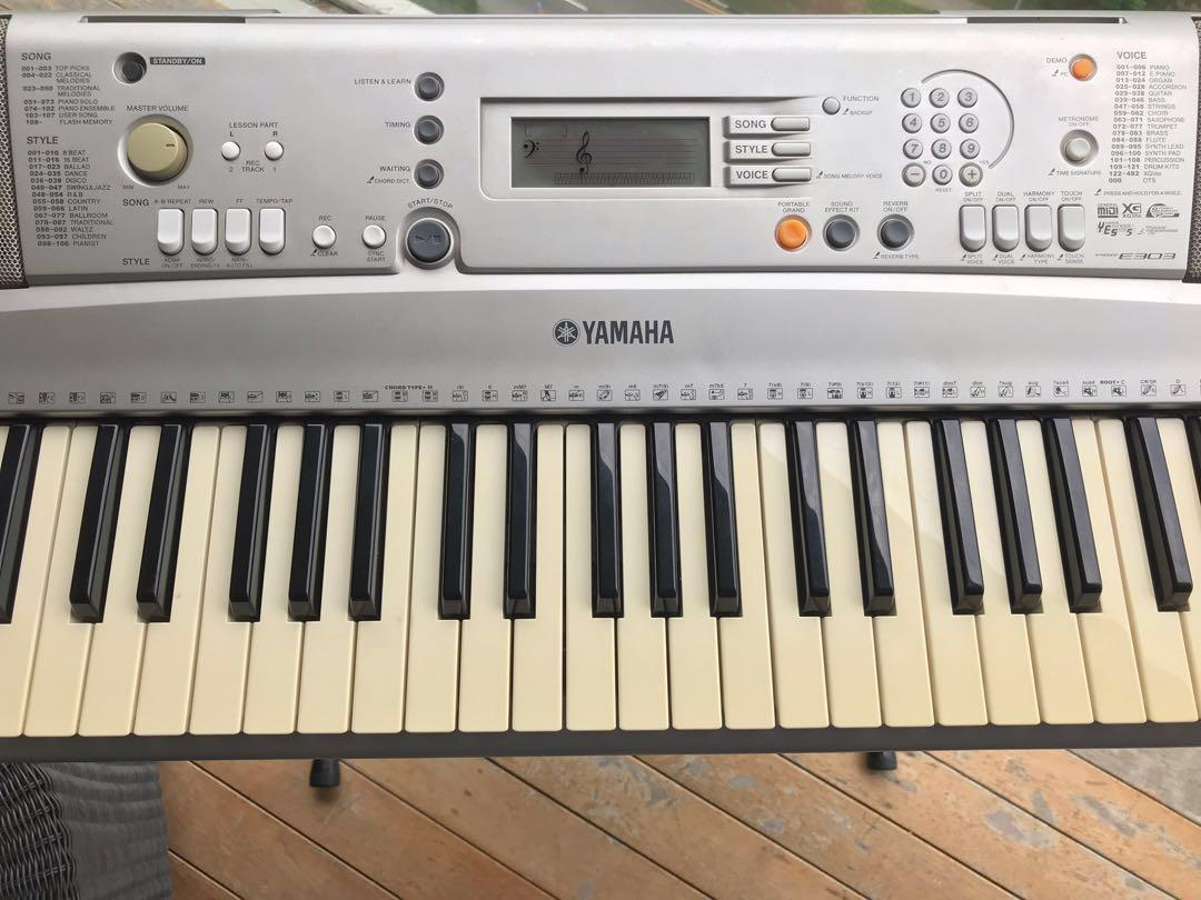 Yamaha PSR-E303 61-Key Portable Keyboard, Hobbies & Toys, Music & Media ...